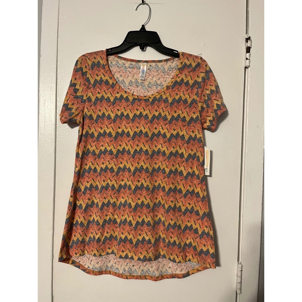 LuLaRoe Classic T Shirt Womens XS Orange Blue Chevron Zig Zag High Low Short Slv